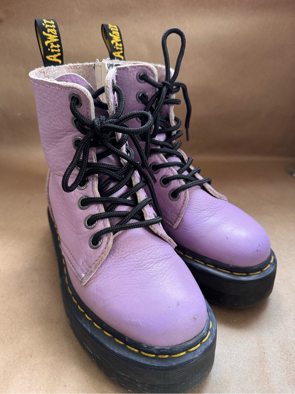 Dr Martens Jadon III Lilac Pisa Leather Platform 8 Eyelet Boots. Size UK3/W US 5